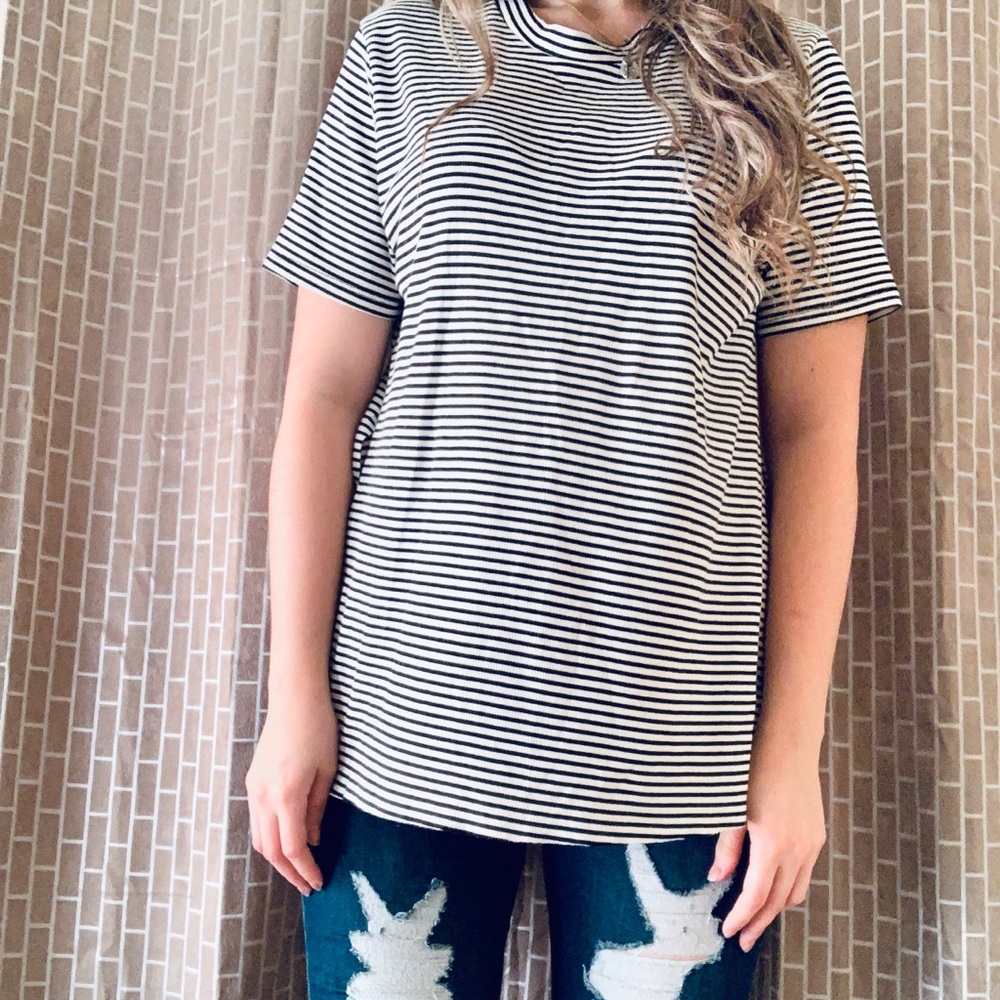 Fine Line Split Top - image 6